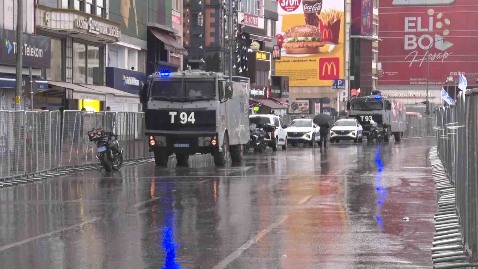 1 mayis kutlamalarinin merkezi kadikoyde yogun guvenlik onlemi 0 Er5jsb7J