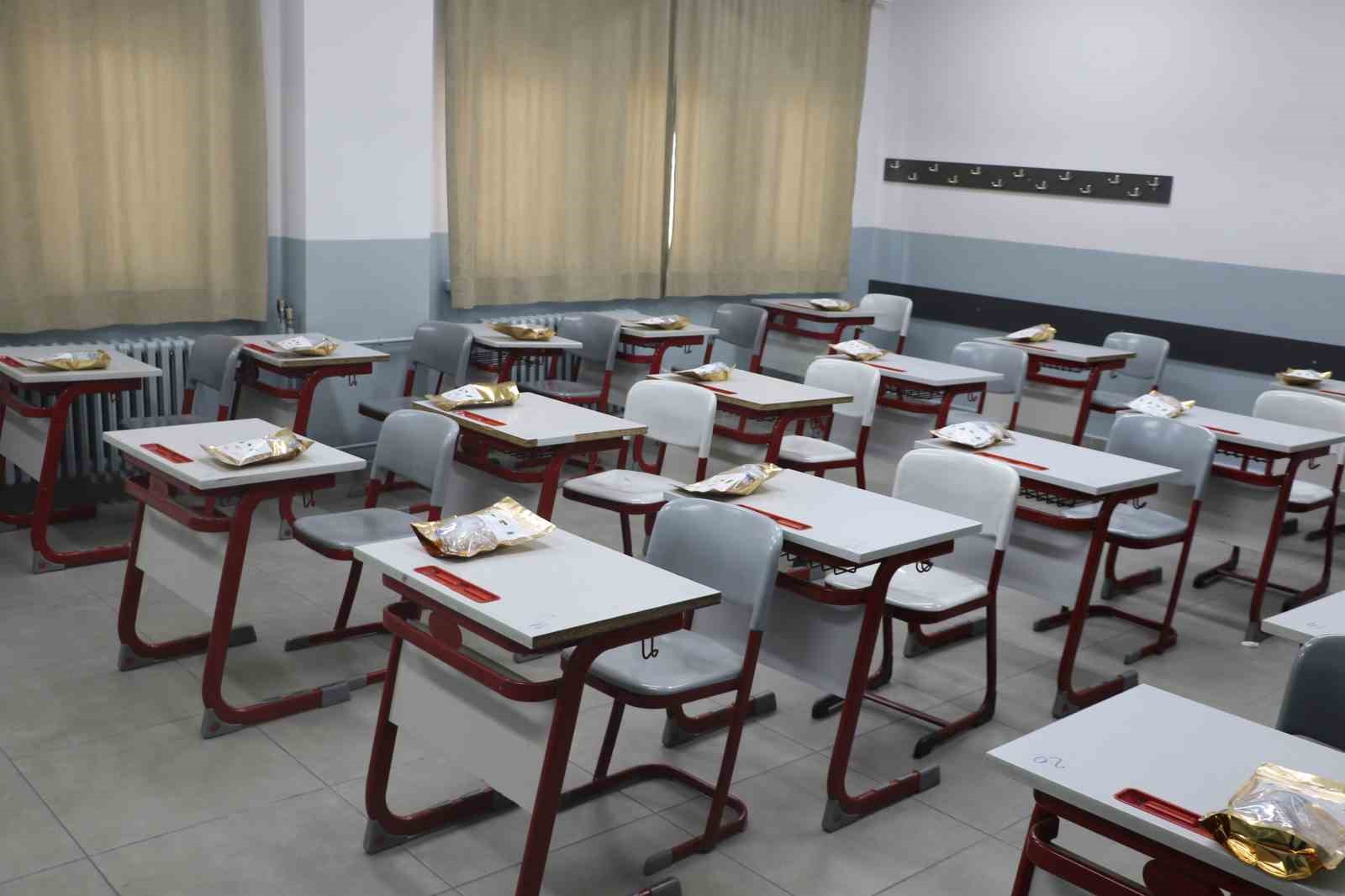 1 milyon 22 bin 658 öğrencinin gireceği LGS’nin hazırlıkları devam ediyor 9 1 milyon 22 bin 658 ogrencinin girecegi lgsnin hazirliklari devam ediyor 5 NH1WUWad