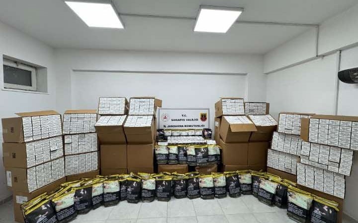 1-milyon-liralik-kacak-tutun-operasyonu-1-gozalti-1dWA1L4K.jpg