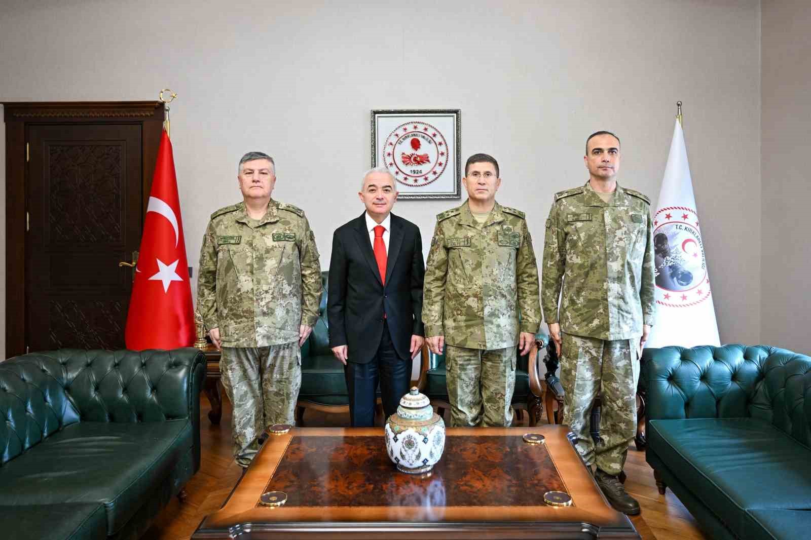 1 ordu komutani ersay kirklarelinde 0