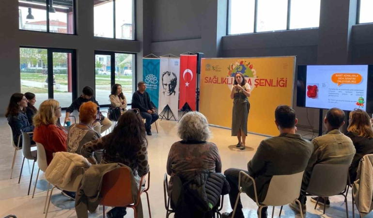 1-yilda-israf-edilen-ekmek-ile-500-okul-yaptirilabiliyor-KDdqysSV.jpg