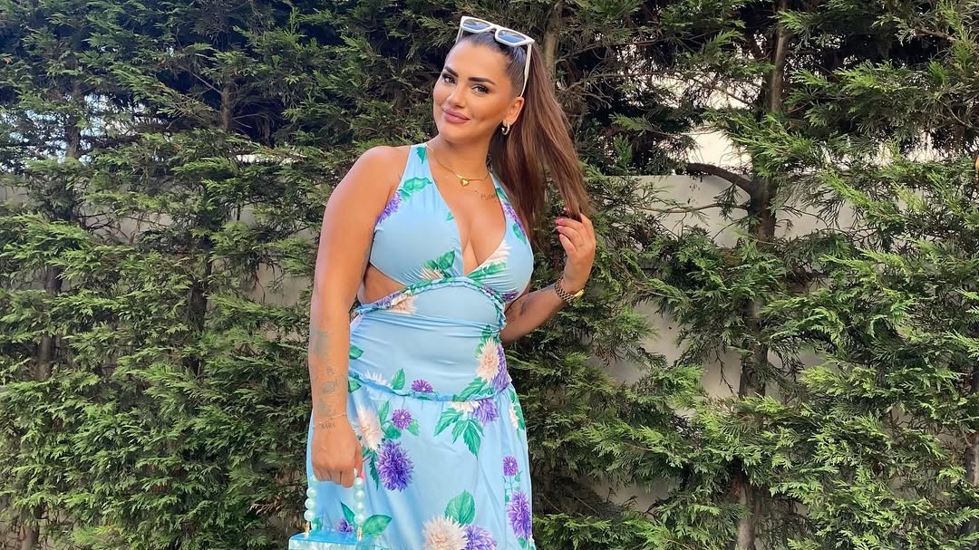 Ayça Ekin Beğen bambaşka biri oldu! Kısmetse Olur’un unutulmaz ismi son haliyle olay yarattı 16 Ayça Ekin Beğen ne iş yapıyor?