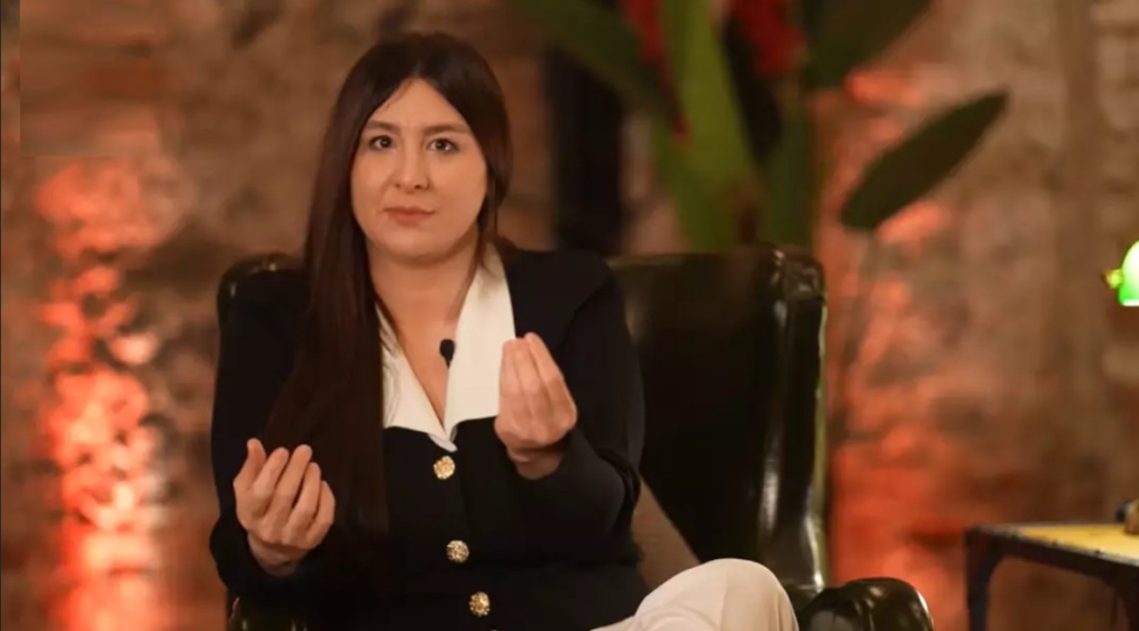 Galatasaray marşını yasemin sakallıoğlu mu yazdı?