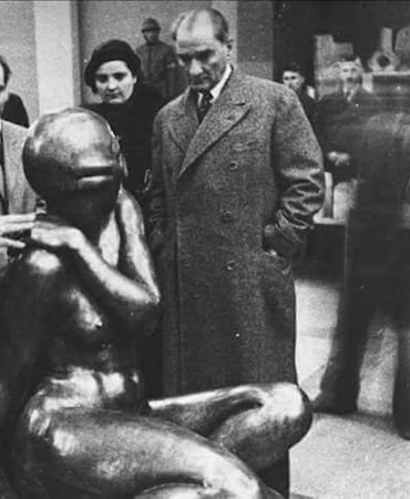 10-ataturk-ve-sanat-1024x718