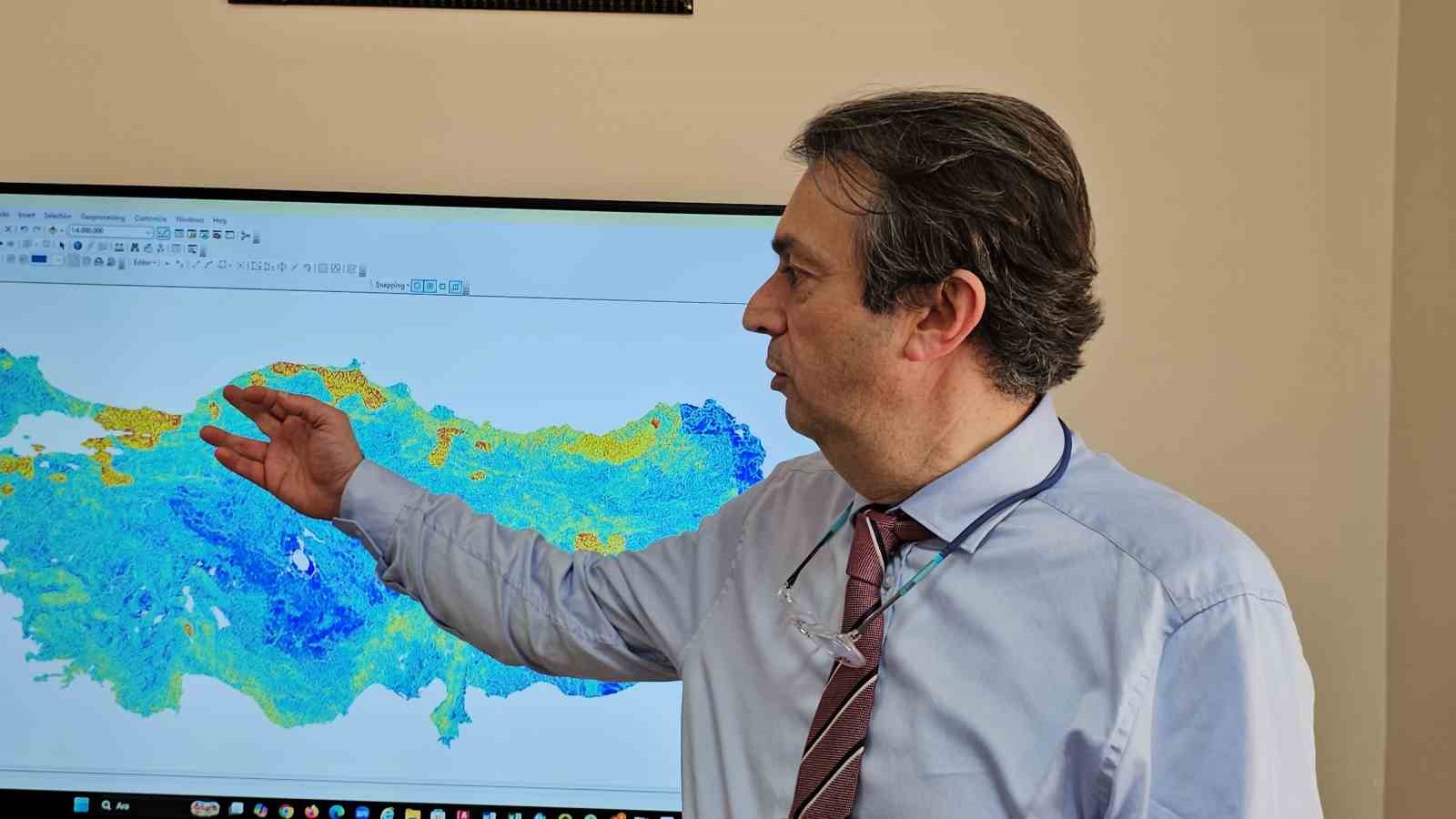 10 farkli parametreyi bir araya getirip turkiyenin heyelan risk haritasini olusturdular 2 V7ZJQL8p