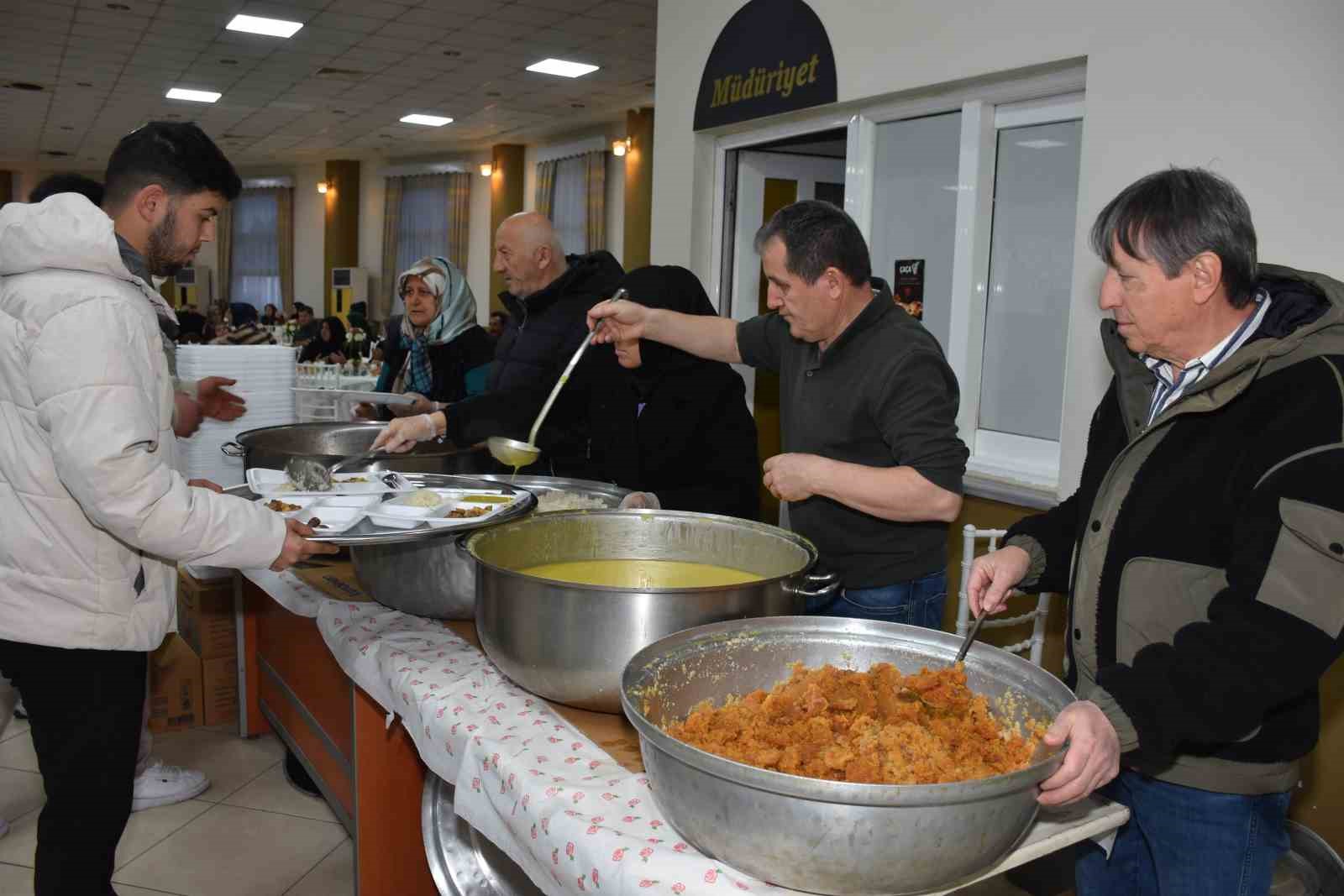 10 yillik akraba iftari gelenegi 500 kisilik katilimla gerceklesti 3 tHQApSkK