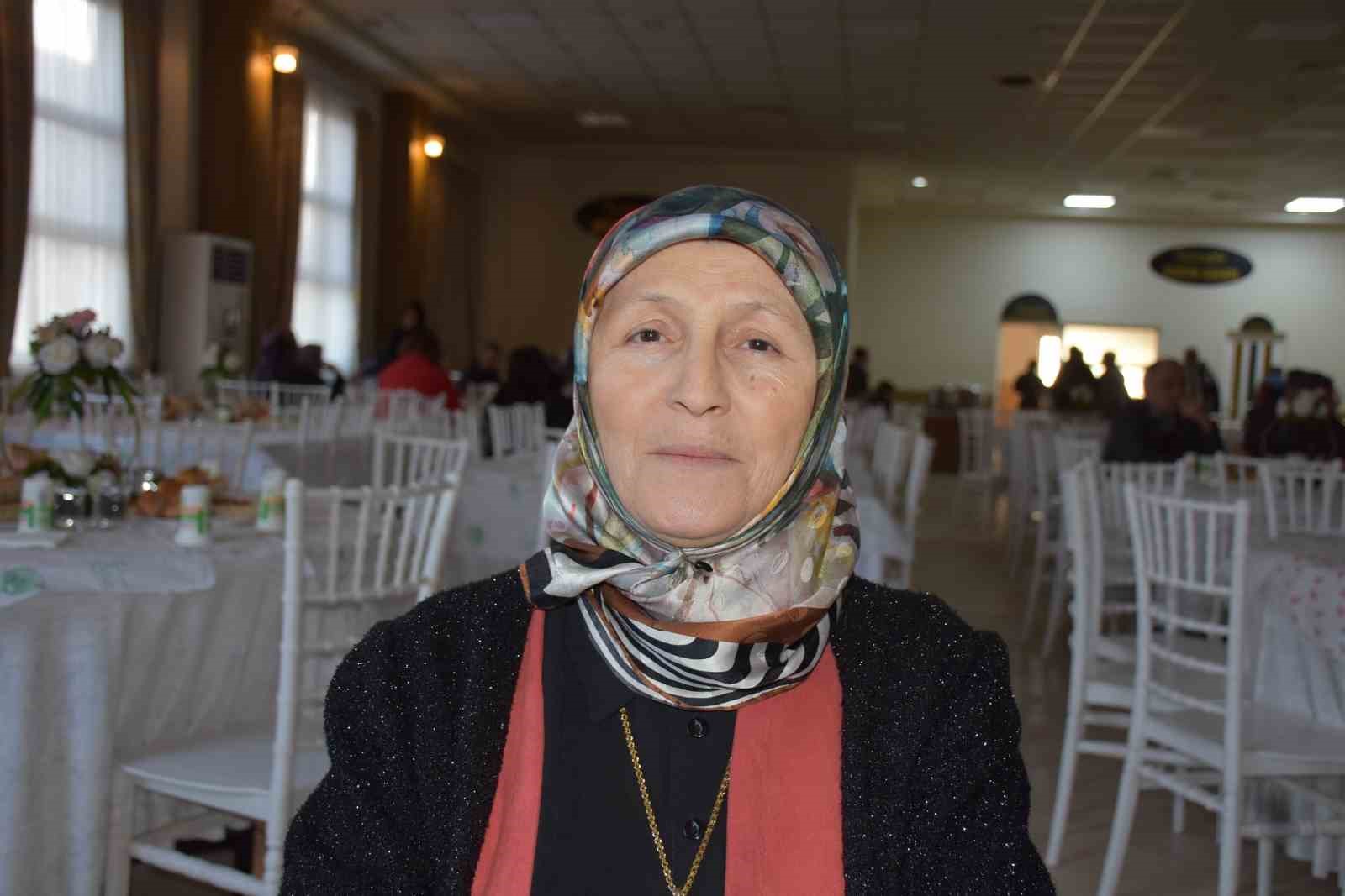 10 yillik akraba iftari gelenegi 500 kisilik katilimla gerceklesti 5