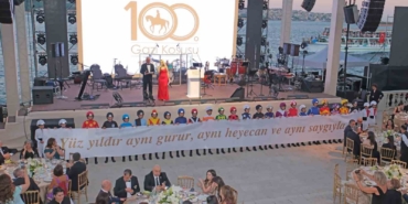 100-gazi-kosusu-resepsiyonunda-gorkemli-kutlama-TsltKFtx.jpg