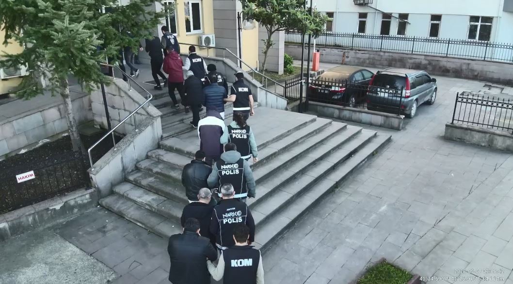 100 milyon liralik luks arac vurgunu operasyonunda 11 tutuklama 1 pHHkM8XG
