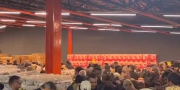 100-tllik-indirim-izdihami-birbirlerini-ezdiler-gMJ5QugL.jpg