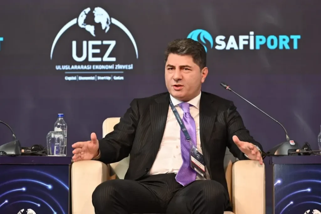 Hakan Safi ne iş yapıyor?