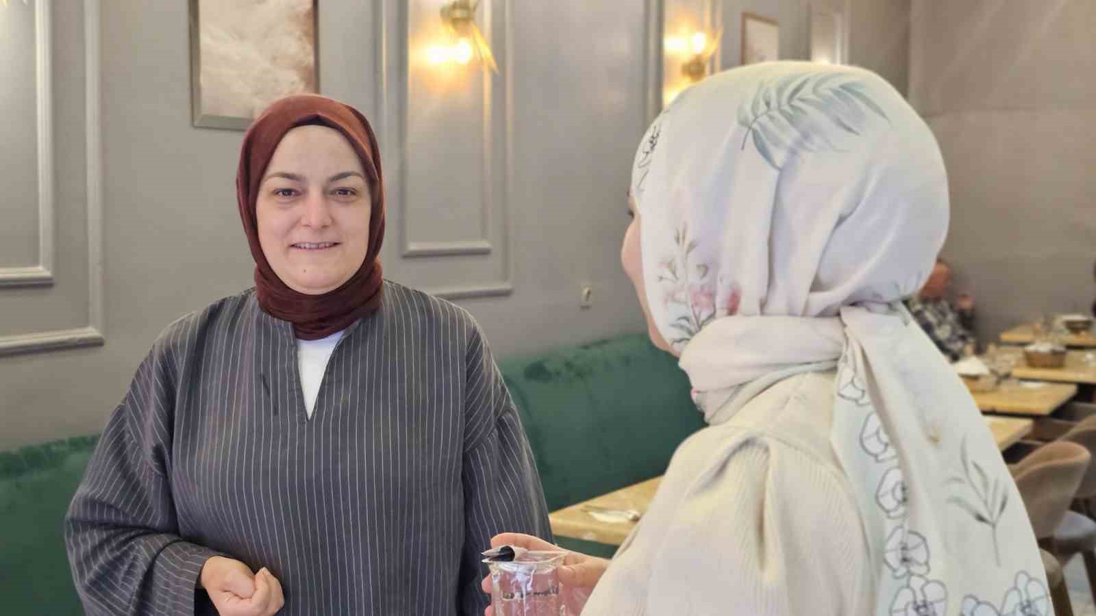 11 kadina istihdam sagladi iki cocuga annelik yapti 4