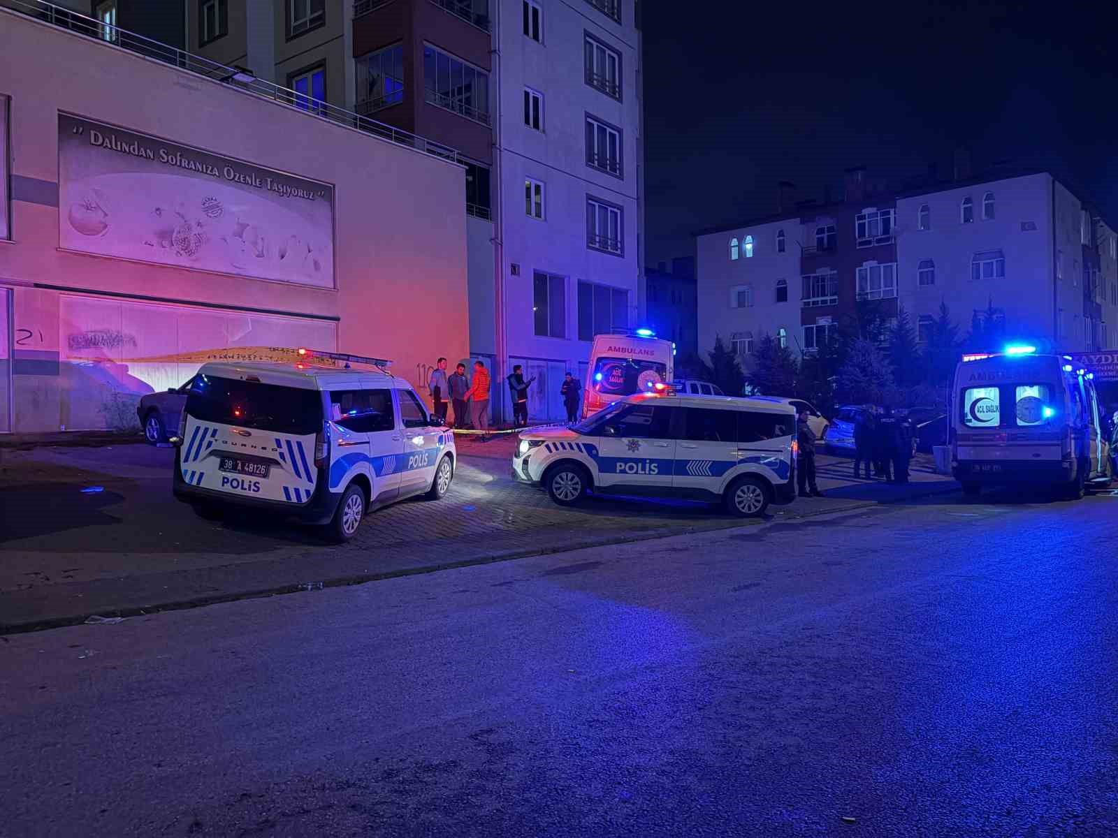 11. kattan düşen kız hayatını kaybetti 5 11 kattan dusen kiz hayatini kaybetti 1 d4wWjJ7C