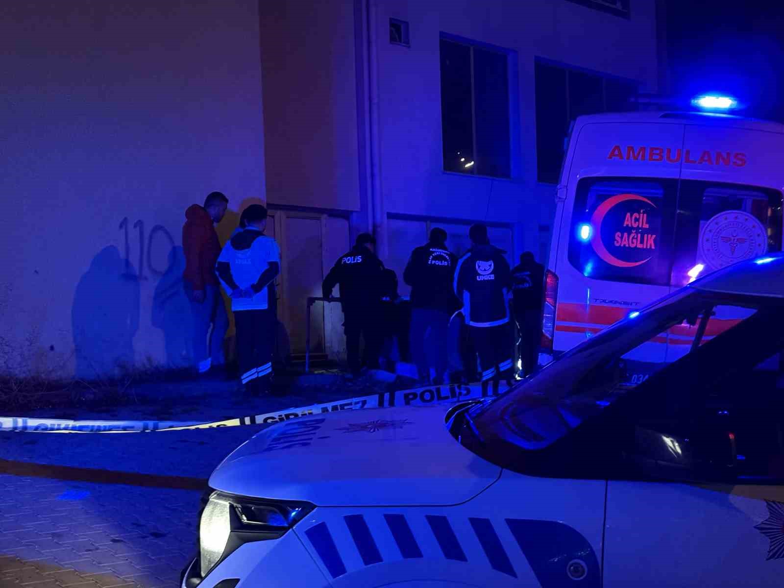 11. kattan düşen kız hayatını kaybetti 7 11 kattan dusen kiz hayatini kaybetti 3