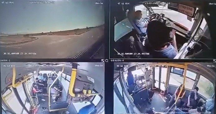 11 kisinin yaralandigi ozel halk otobusu kazasinin goruntuleri ortaya cikti 1 iRywC3S6