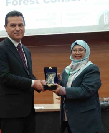 11-ulkeden-arastirmacilar-iklim-degisikligi-ve-doga-icin-bulustu-wfbIhJA7.jpg