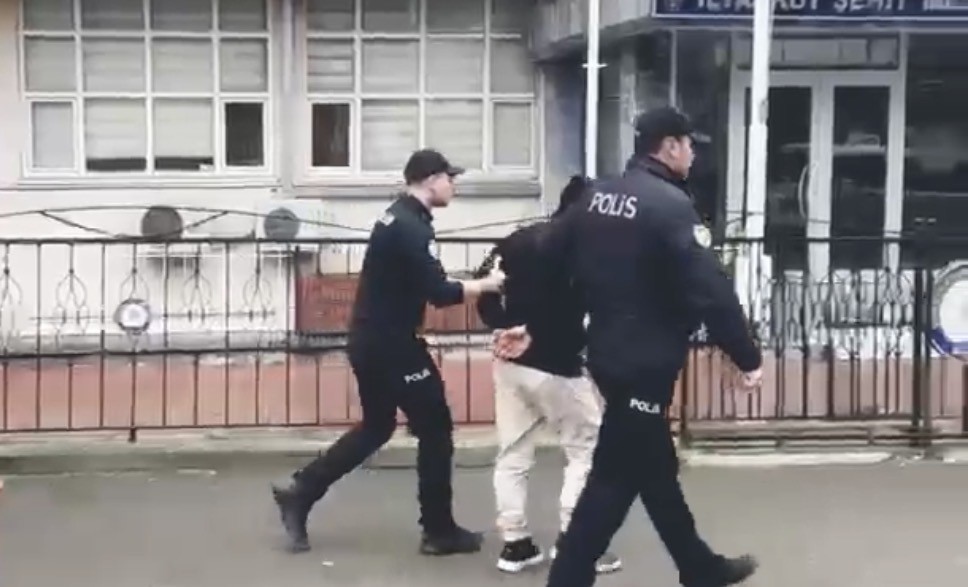 11 yil 6 ay hapis cezasi bulunan uyusturucu hukumlusu yakalandi 0 gXheB14a
