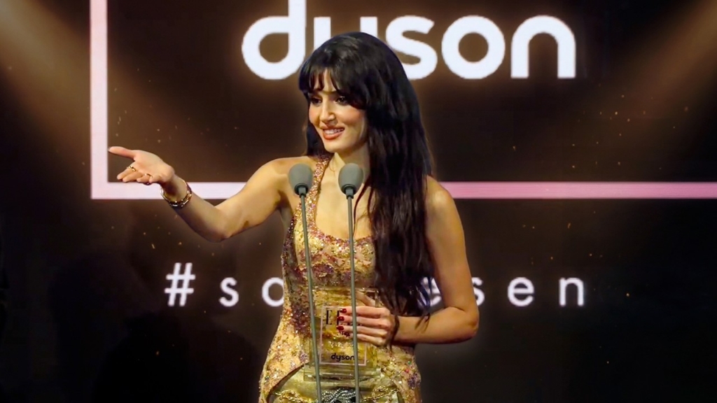 ELLE Style Awards 2026’da Hande Erçel hangi ödülü aldı?