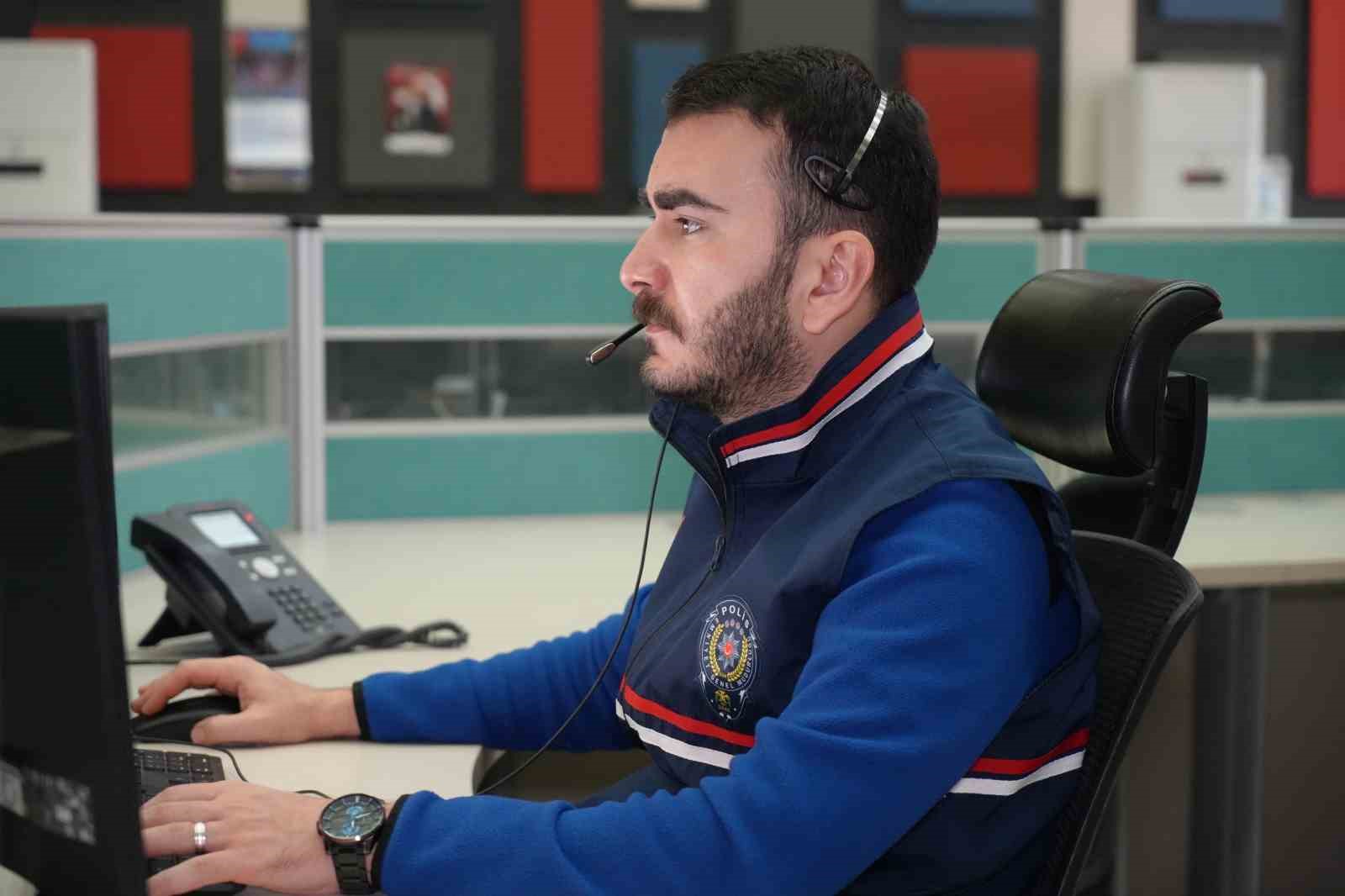 112ye gelen cagrilar pes dedirtti elon musk ile gorusup marsa gitmek istedi 2 C8eurGhc