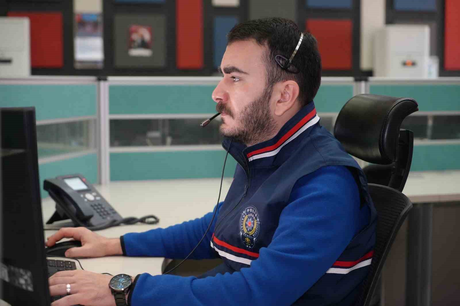 112’yi aradı, dolandırılmaktan kurtuldu 6 112yi aradi dolandirilmaktan kurtuldu 2 DJV27SuX