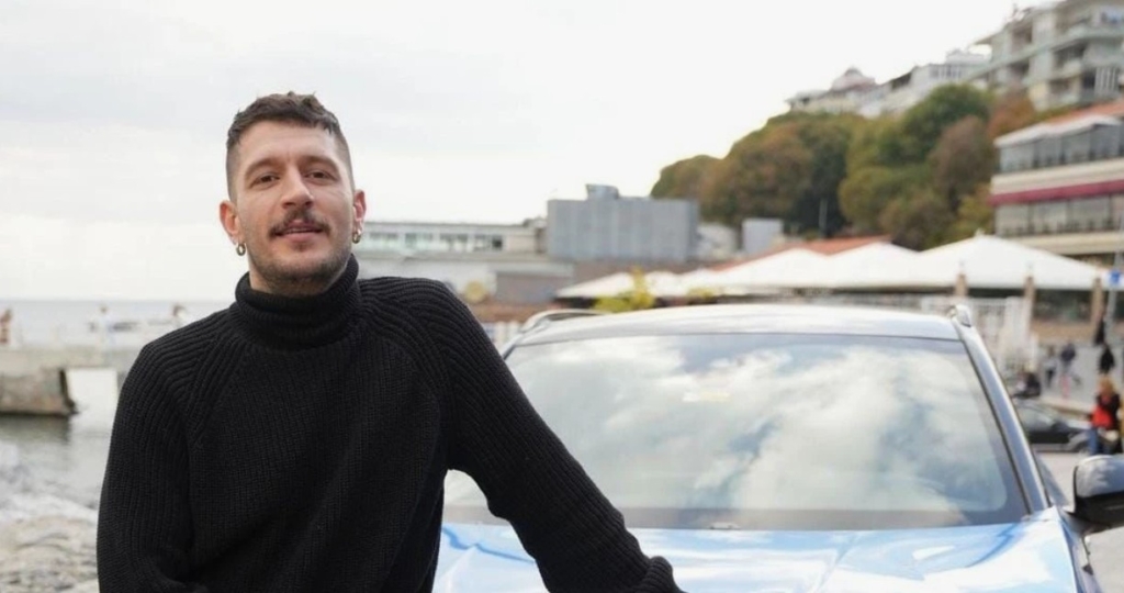 Uraz Kaygılaroğlu’nun oyunculuk tarzı neden dikkat çekiyor?