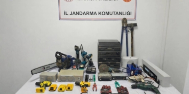 12-ayri-hirsizlik-olayinin-suphelileri-yakalandi-UWG5Jy1K.jpg