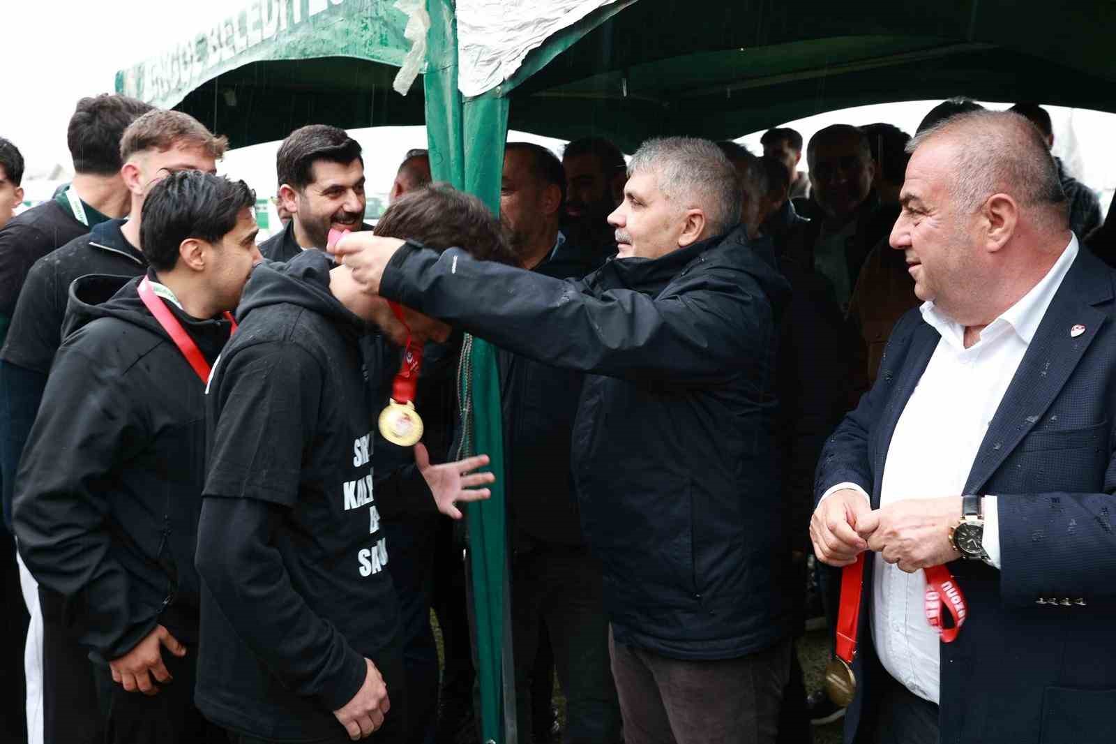 12 bingolspor kupayi evinde kaldirildi 2 Kbd5NM9O