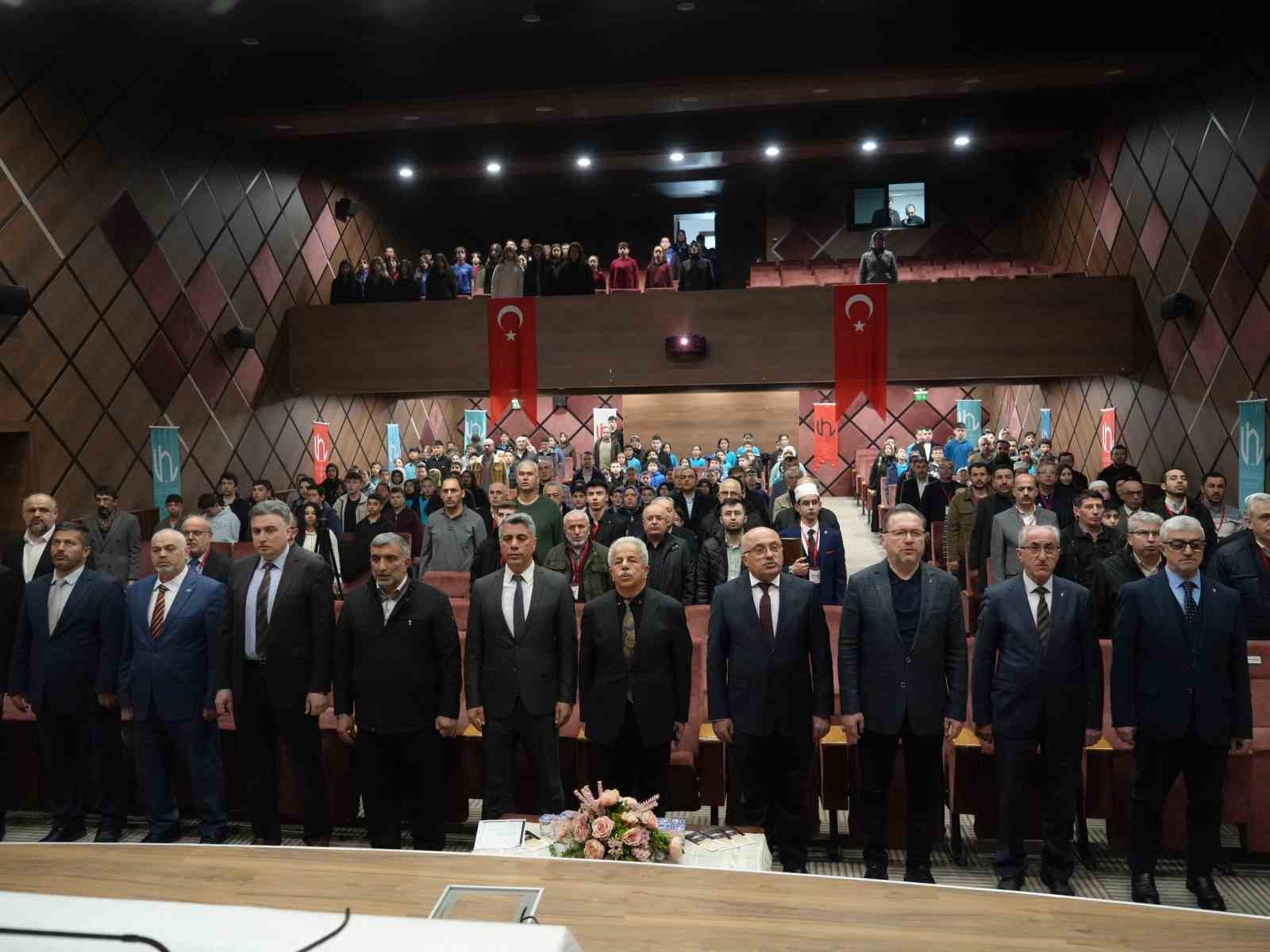 12 farklı ildeki öğrenciler Kur’an-ı Kerim’i en güzel okuyabilmek için yarıştı 11 12 farkli ildeki ogrenciler kuran i kerimi en guzel okuyabilmek icin yaristi 7 cPSlg2yT
