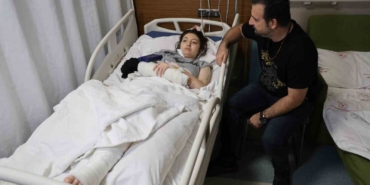 12-kattan-dusen-ecrinin-doktoru-tente-hava-yastigi-gibi-enerjiyi-sonumledi-2B7j8Bxf.jpg