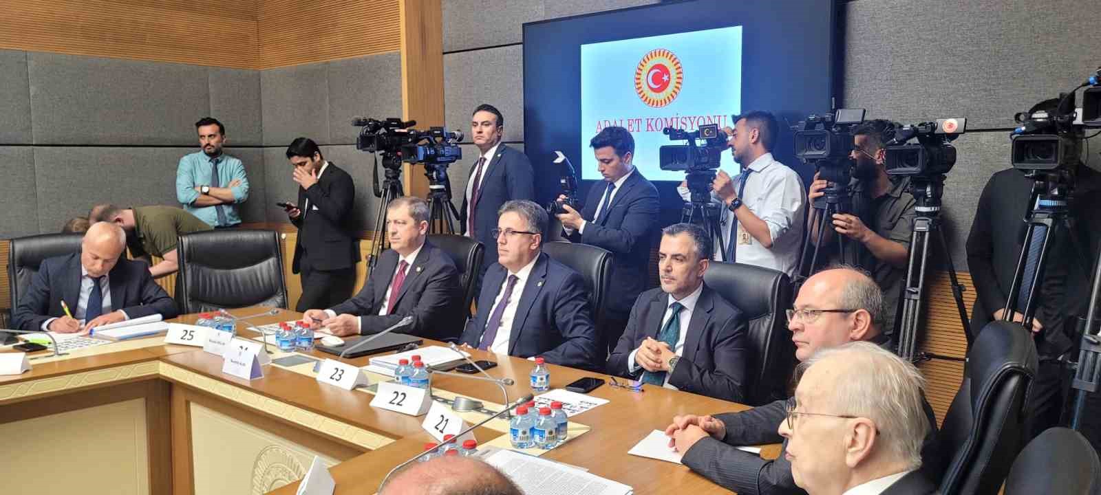 12 yargi paketi adalet komisyonunda 2