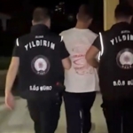12-yil-6-ay-hapis-cezasiyla-araniyordu-kovalamaca-sonrasi-yakalandi-vBU5PZAx.jpg