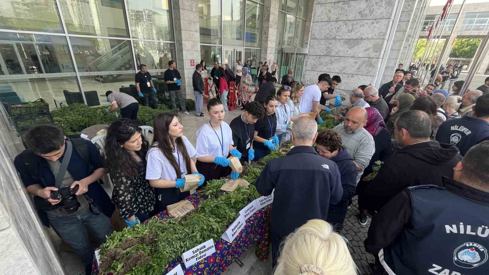 120 bin fide toprakla bulusuyor 0 dHM69Xeh