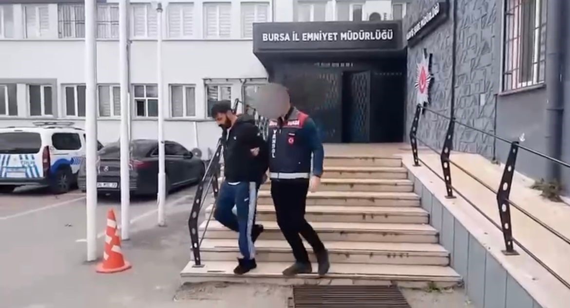 120 saatlik kamera incelemesi dolandiricinin maskesini dusurdu 1