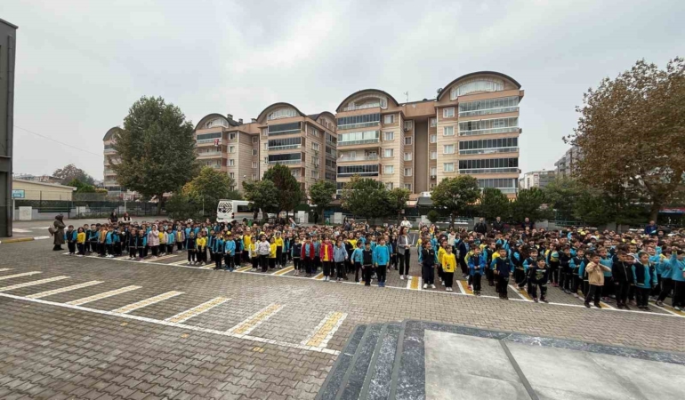 120o-ogrenci-derse-sporla-basliyor-YwrLfItk.jpg