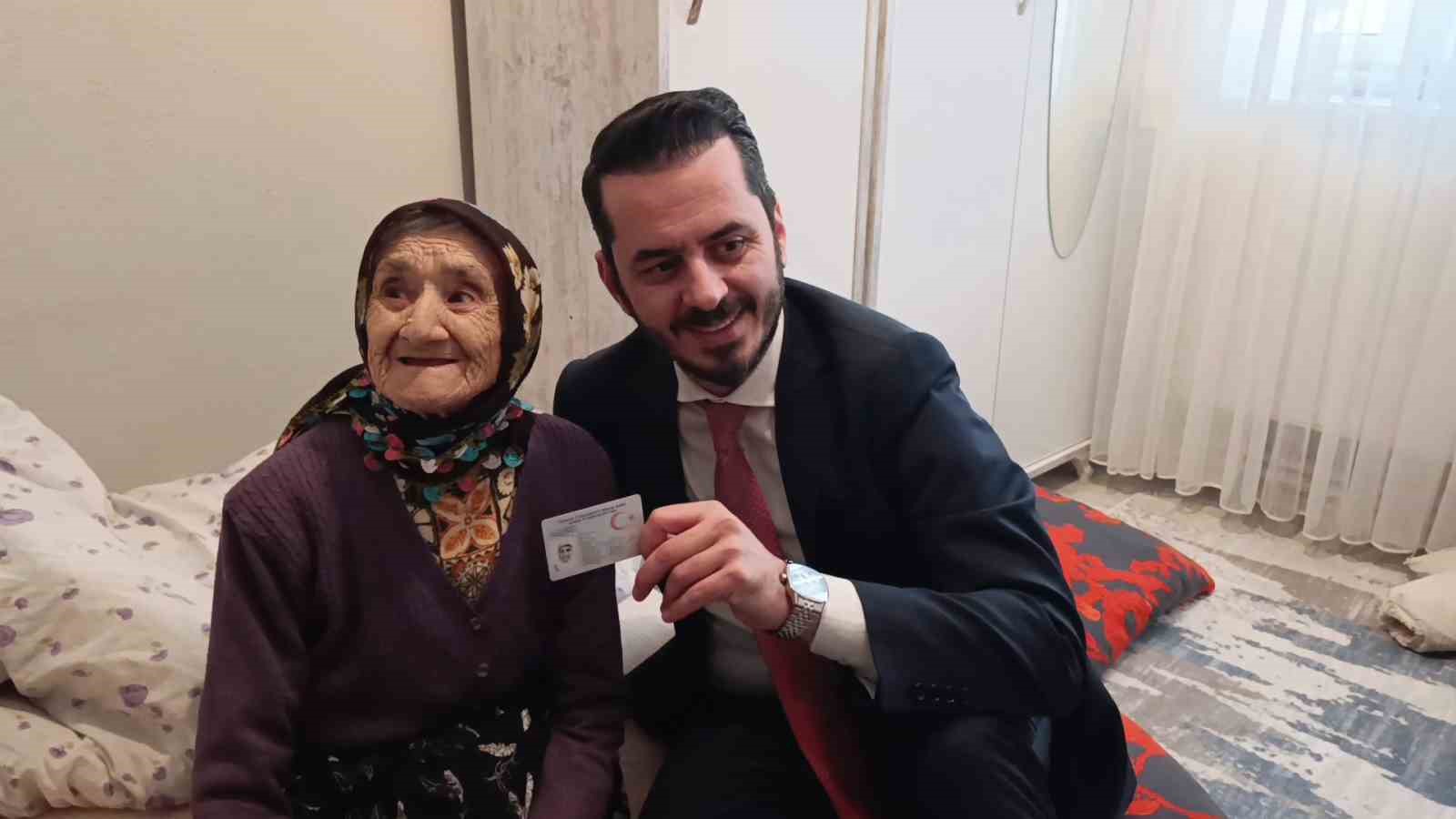 121 yasindaki saadet teyze ziyaretcilerinden bakin ne istedi 1 4BciSnRb