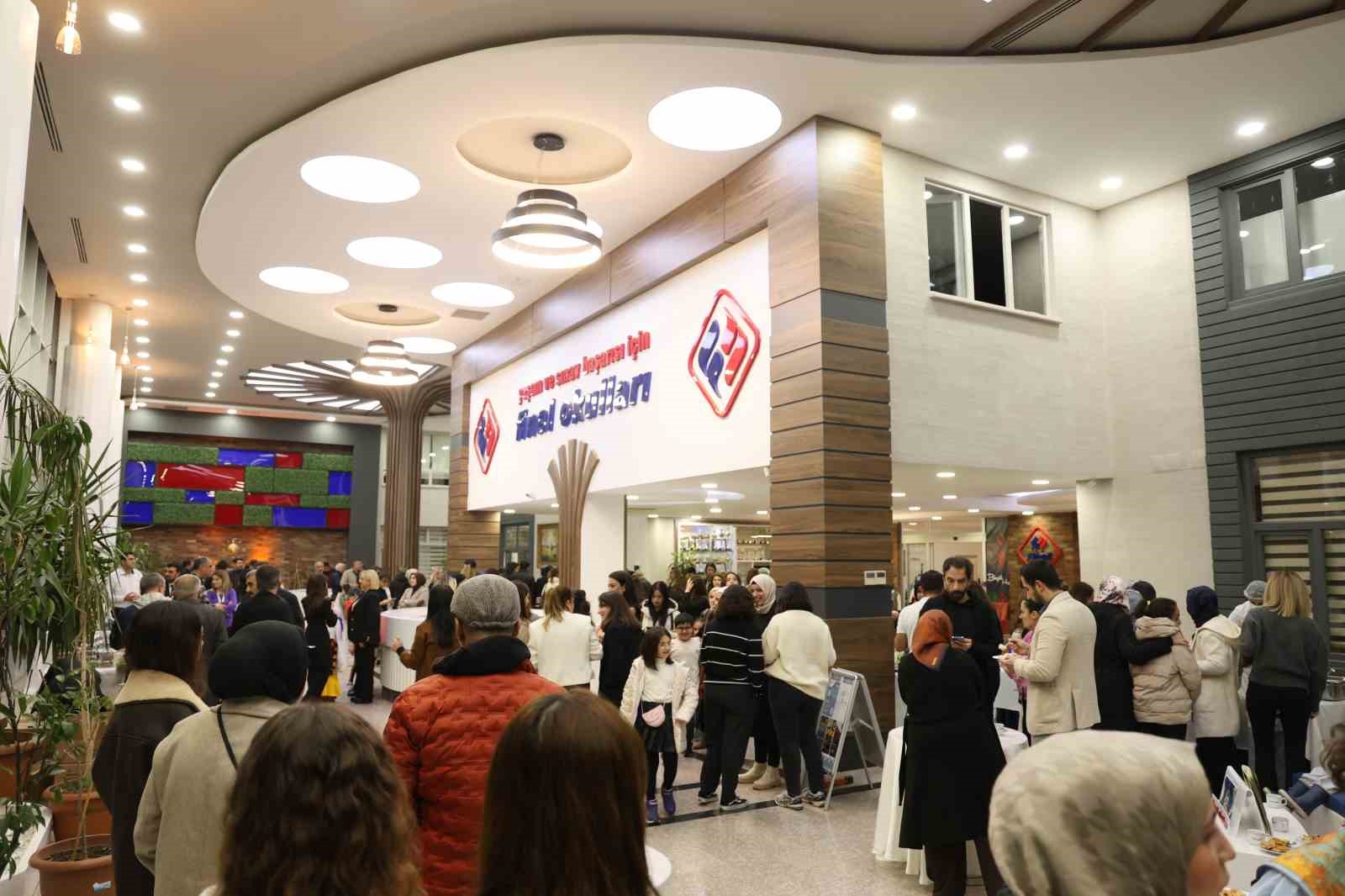 1212 bingolluler gununu kutladilar 1 VFEfBs2k