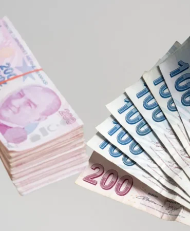 1280x720-120-bin-tlnin-aylik-faiz-getirisi-ucusa-gecti-bakin-hangi-banka-kac-lira-veriyor-1707465534244