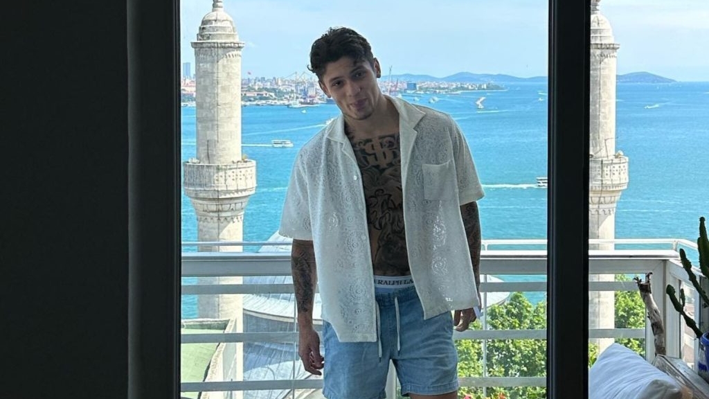 Emirhan Çakal neden moda sektörüne girdi?