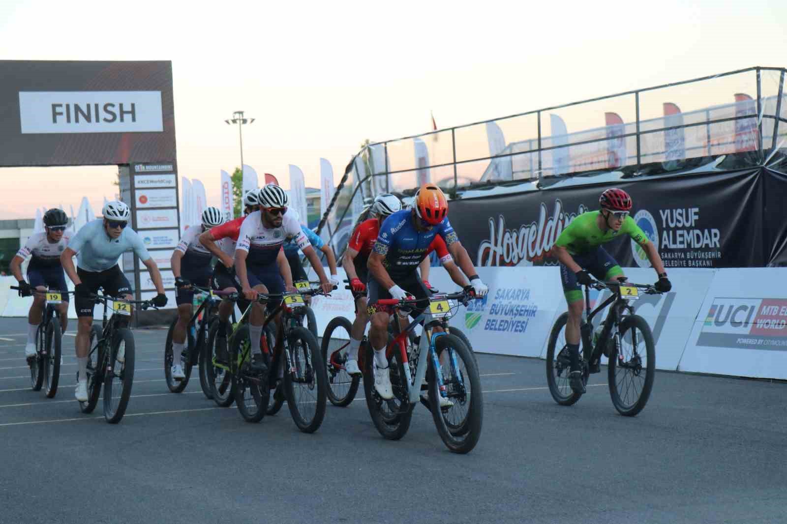13 ülkeden 50 sporcu dünyanın en iyisi olmak için pedal çevirdi 10 13 ulkeden 50 sporcu dunyanin en iyisi olmak icin pedal cevirdi 6 zcMpM9i2
