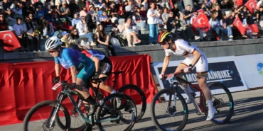 13-ulkeden-50-sporcu-dunyanin-en-iyisi-olmak-icin-pedal-cevirdi-mhnfff9O.jpg