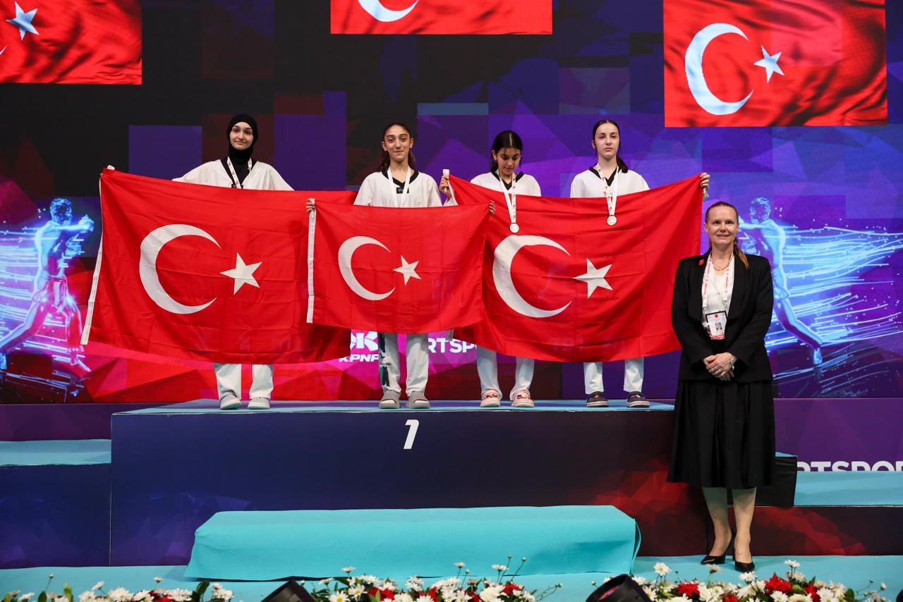 13 uluslararasi turkiye acik taekwondo turnuvasinda 3 gun geride kaldi 2 nMOLG9bC