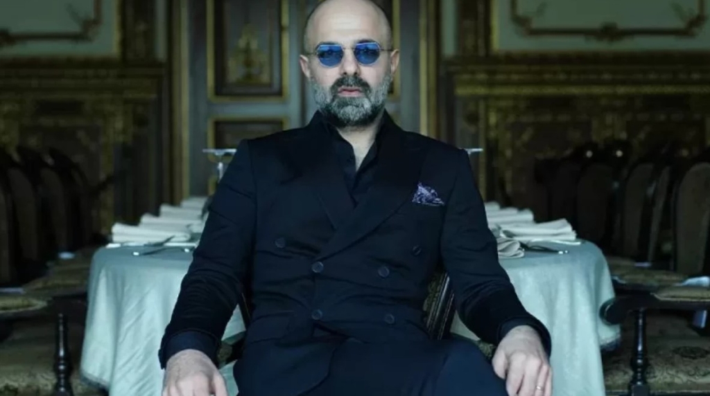 Erkan Avcı’dan İlişkiler Üzerine Çarpıcı Sözler: “Artık İnsan Değil, Etiketler Konuşuyor” 14 Erkan Avcı’nın açıklamaları psikologlar tarafından nasıl yorumlandı?