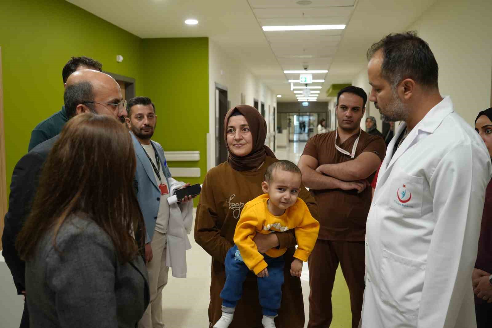 14 aylik hamza tugra ilk kez duydu 9