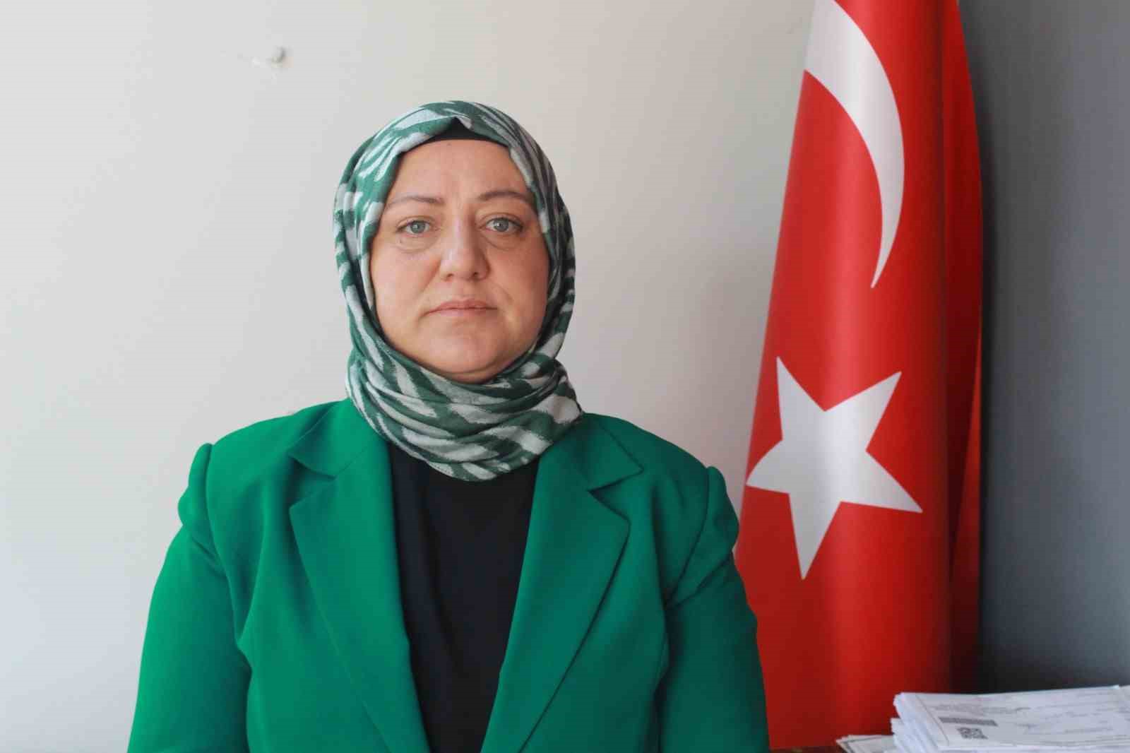 14 erkek adayi geride birakmisti kadin muhtar muhtarligin kapisini kapali gordukten sonra muhtar olmaya KjIdL9cE