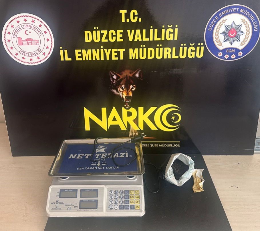 140 gram uyusturucu ele gecirildi 1 kisi tutuklandi 0 jwGvPJkn