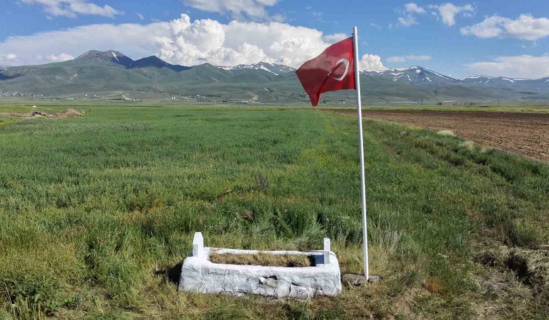 149-yildir-erzurum-ovasinda-nobet-tutan-sehide-vefa-LeSyIXLa.jpg