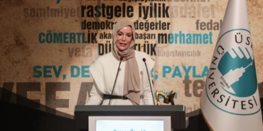 Gamze özçelik kimdir?