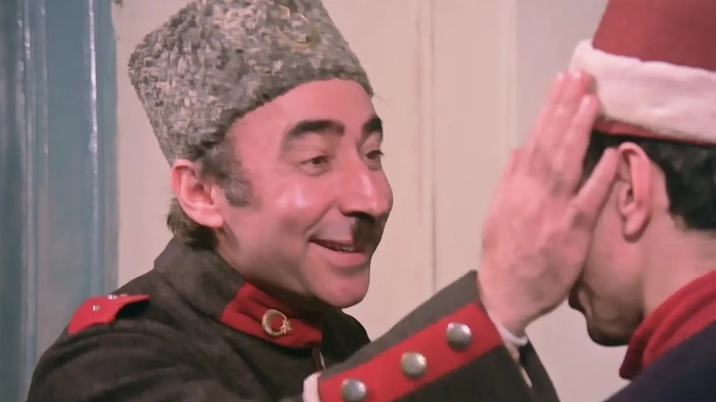 şener şen hangi filmlerde oynamıştır?