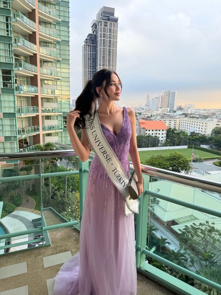 Türkiye’nin gururu Ceren Arslan Miss Universe 2025 yolcusu! 
