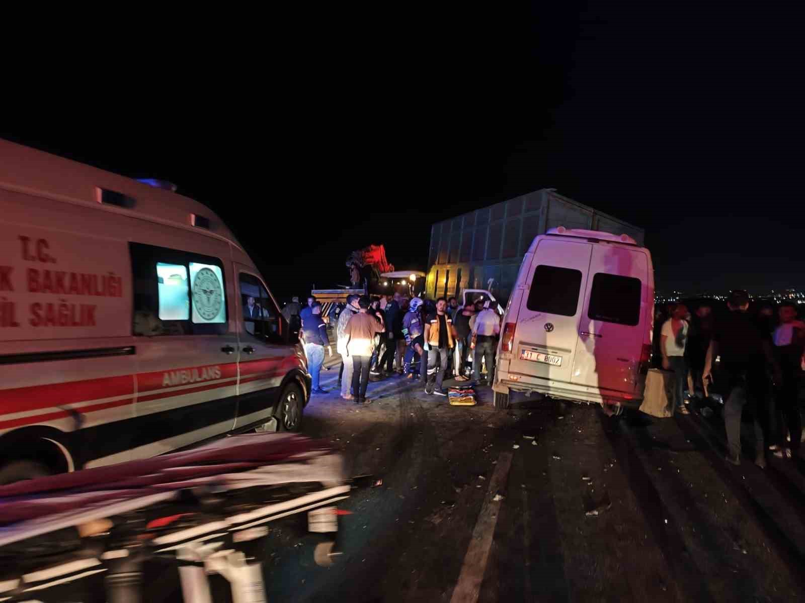15 kişinin yaralandığı kazada yaralanan genç kız verdiği yaşam mücadelesini kaybetti 5 15 kisinin yaralandigi kazada yaralanan genc kiz verdigi yasam mucadelesini kaybetti 1 8HvLewYA